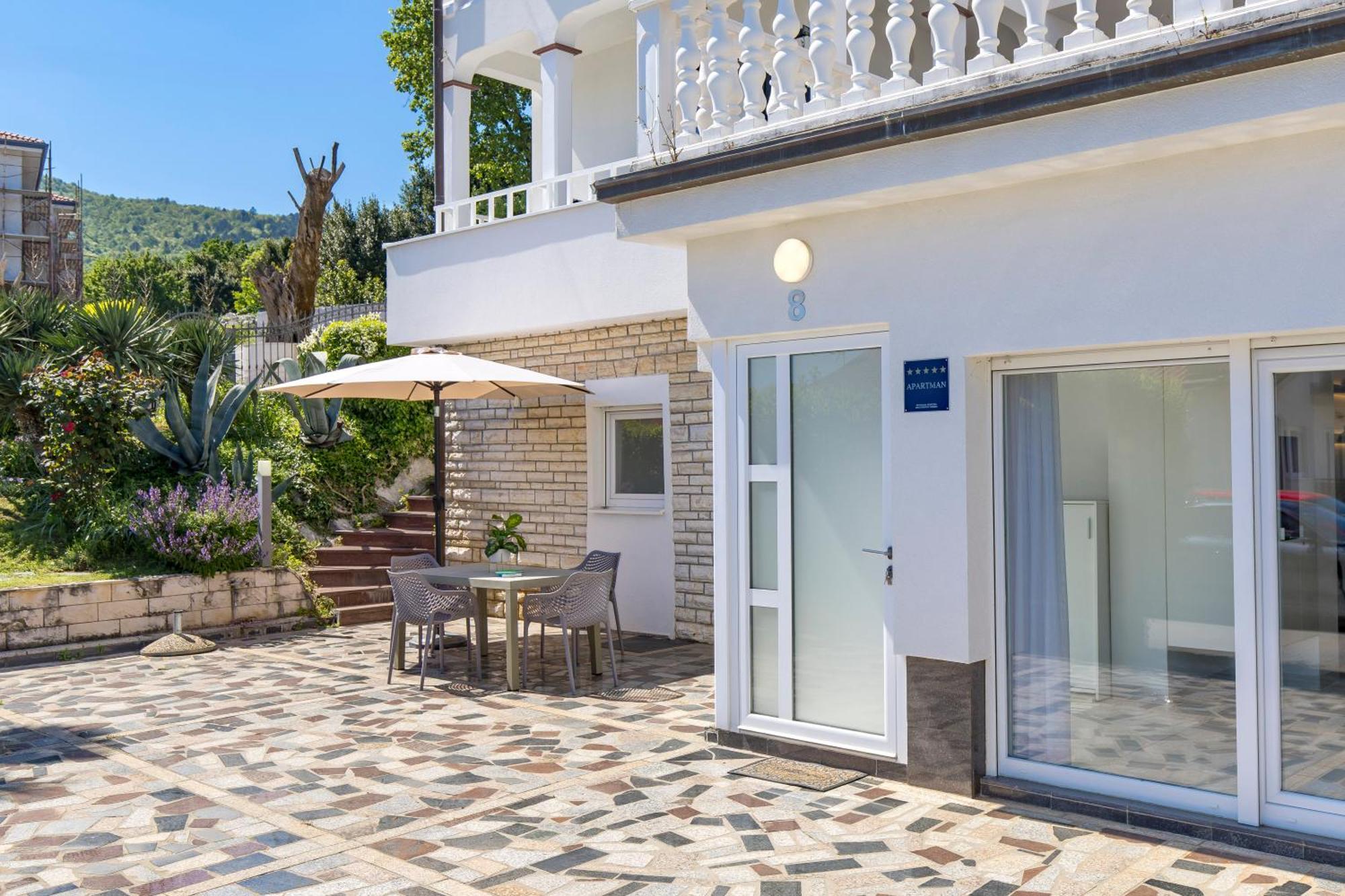 Villa Garden Apartment With Pool Opatija Ngoại thất bức ảnh