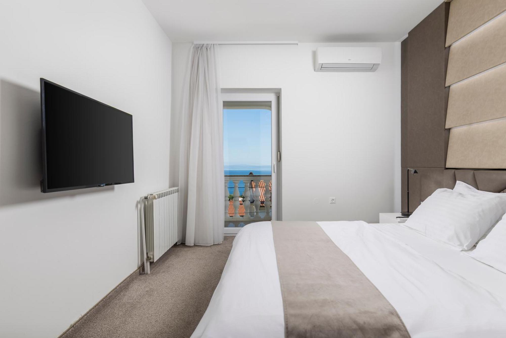 Villa Garden Apartment With Pool Opatija Ngoại thất bức ảnh